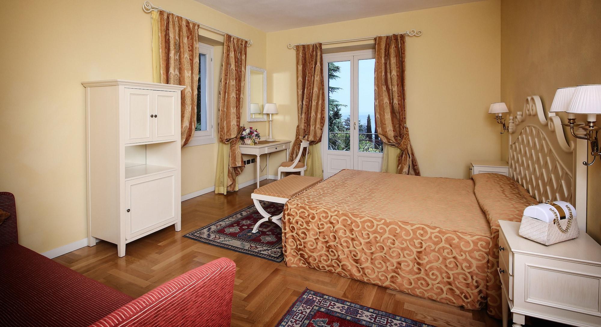 Villa Sofia Hotel Gardone Riviera Dış mekan fotoğraf