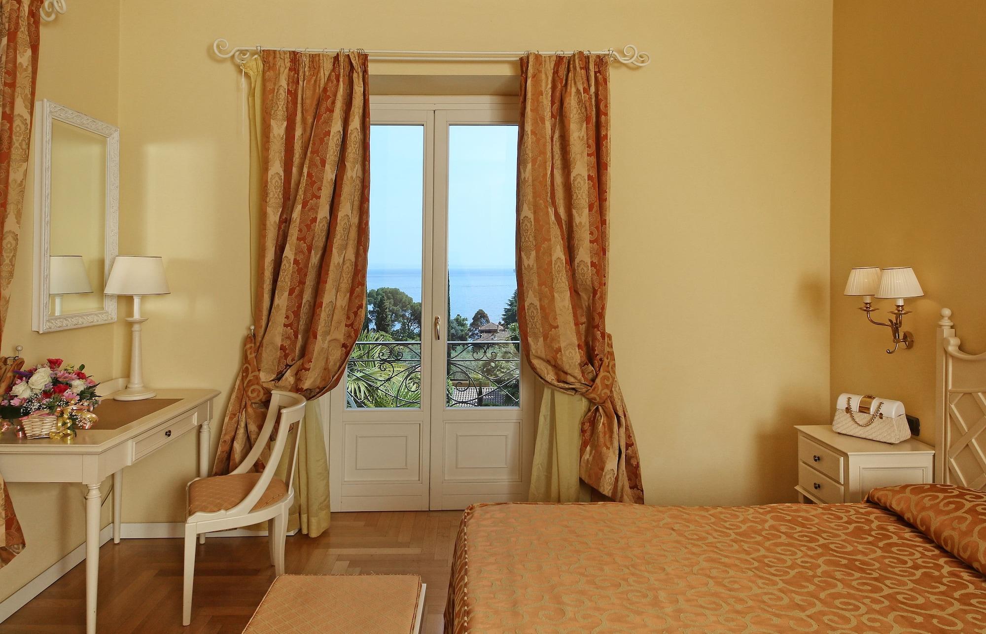 Villa Sofia Hotel Gardone Riviera Dış mekan fotoğraf