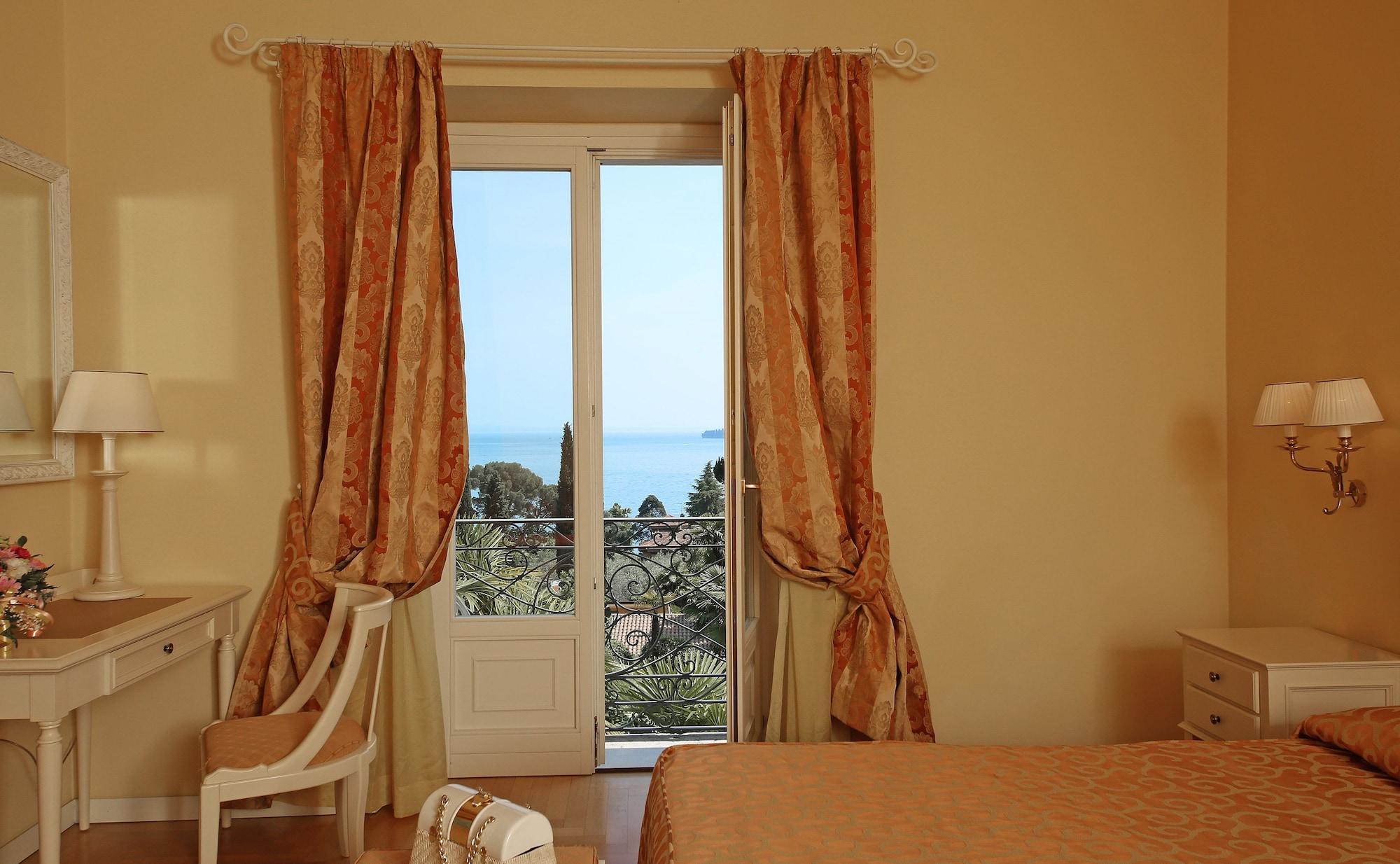 Villa Sofia Hotel Gardone Riviera Dış mekan fotoğraf