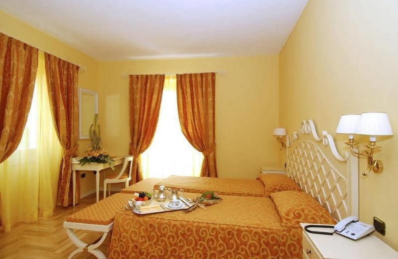 Villa Sofia Hotel Gardone Riviera Dış mekan fotoğraf